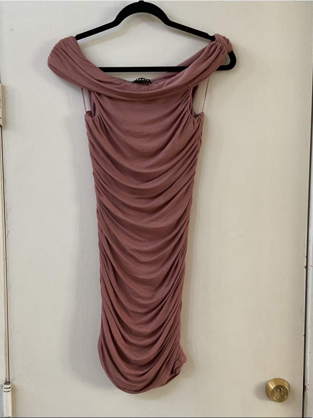 Trouve Dusty Rose Ruched Midi Dress
